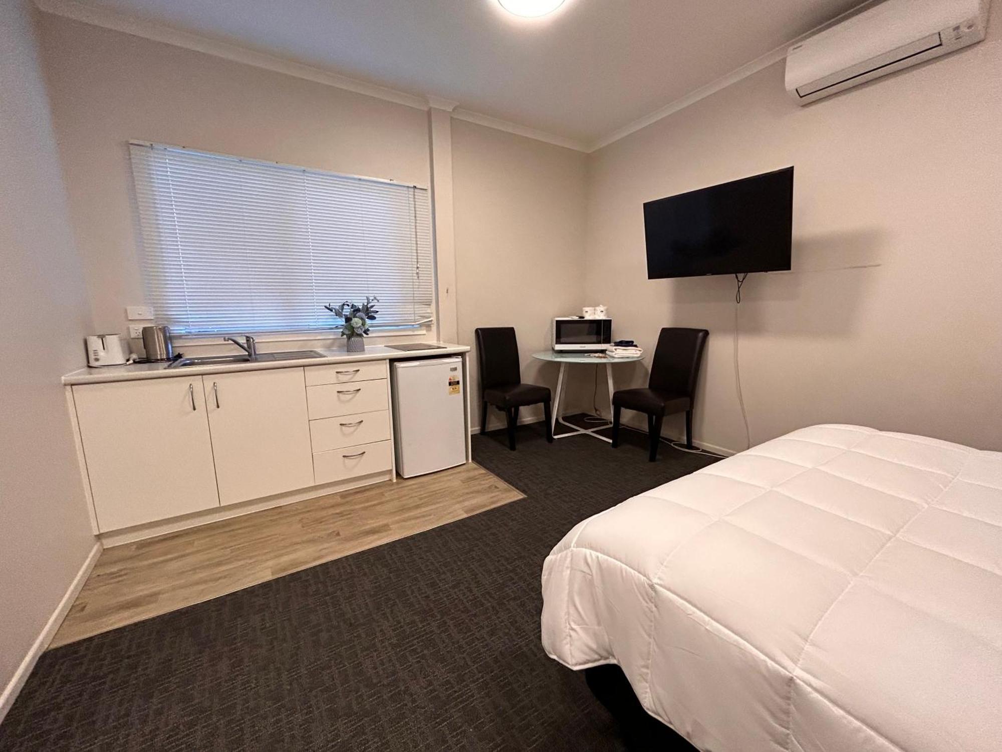 Terapa Motor Inn Hamilton Buitenkant foto