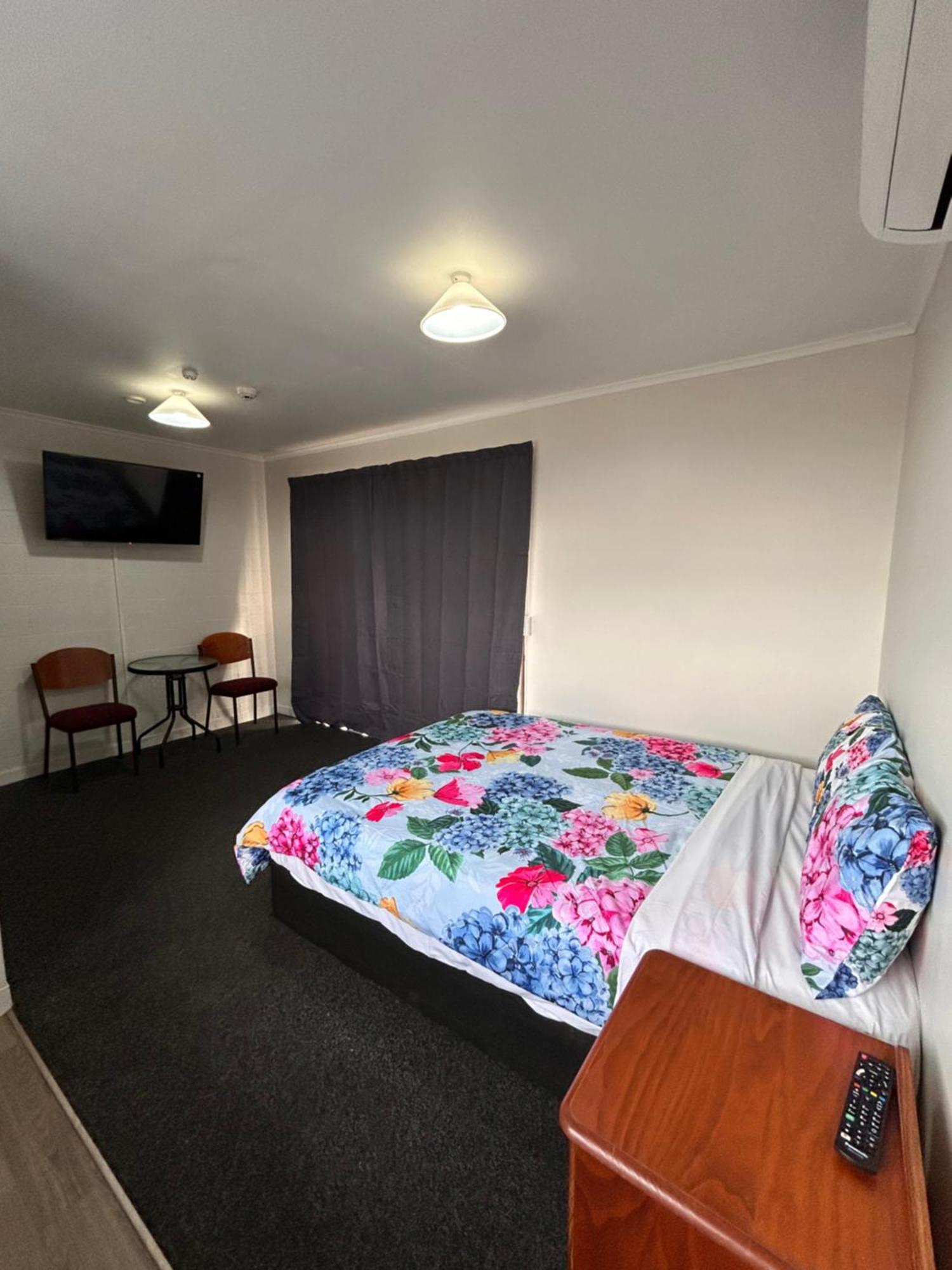 Terapa Motor Inn Hamilton Buitenkant foto