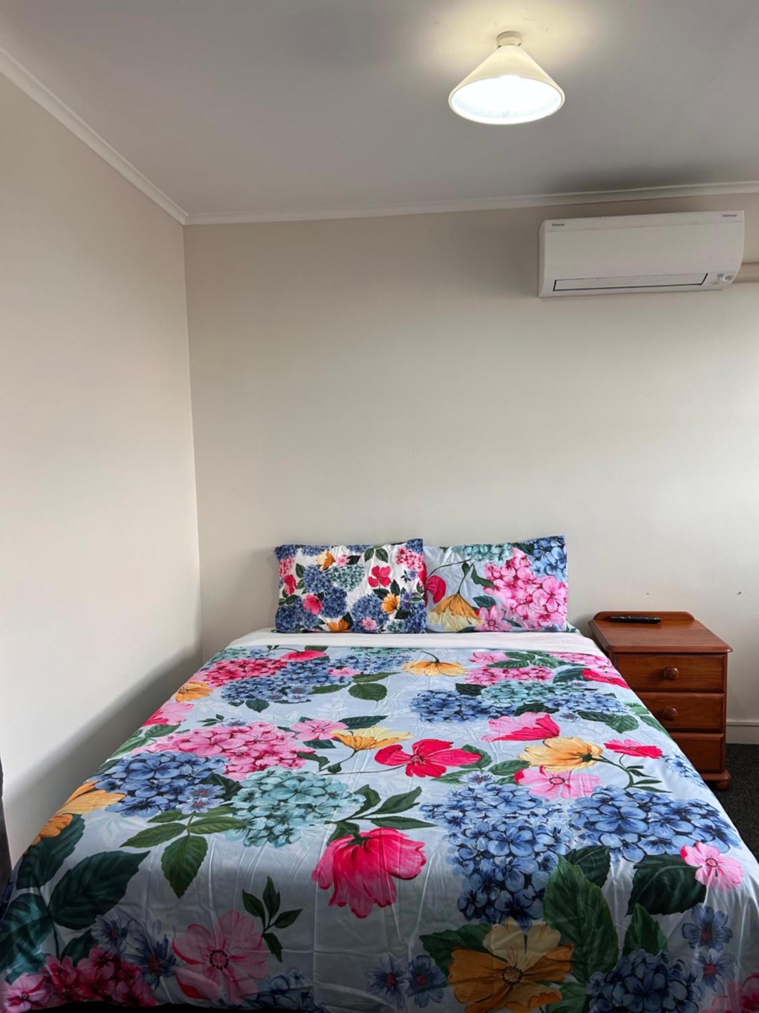 Terapa Motor Inn Hamilton Buitenkant foto